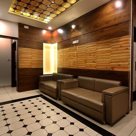 Hotel Midtown Βαντοντάρα Εξωτερικό φωτογραφία