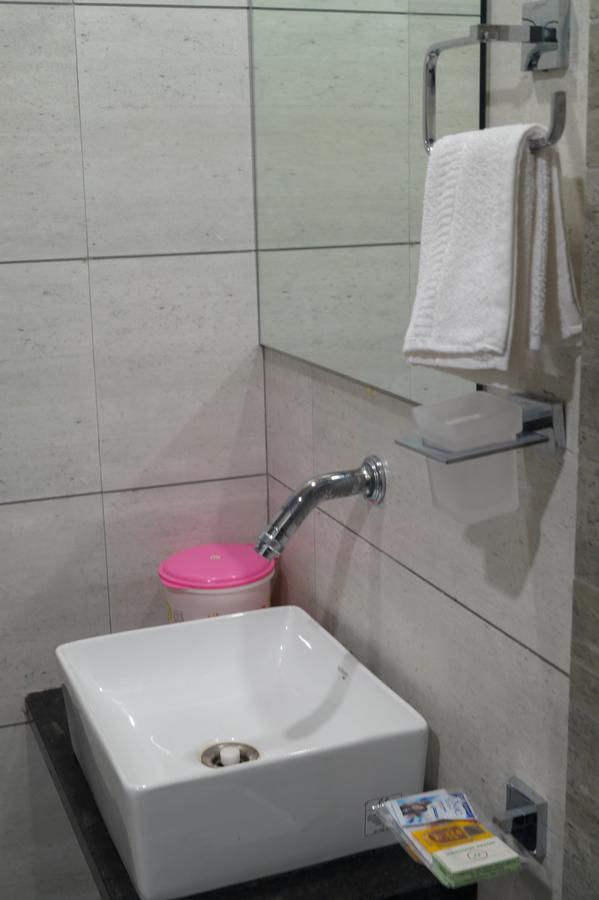 Hotel Midtown Βαντοντάρα Εξωτερικό φωτογραφία